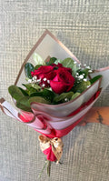 Bouquet con 3 rosas o clavel