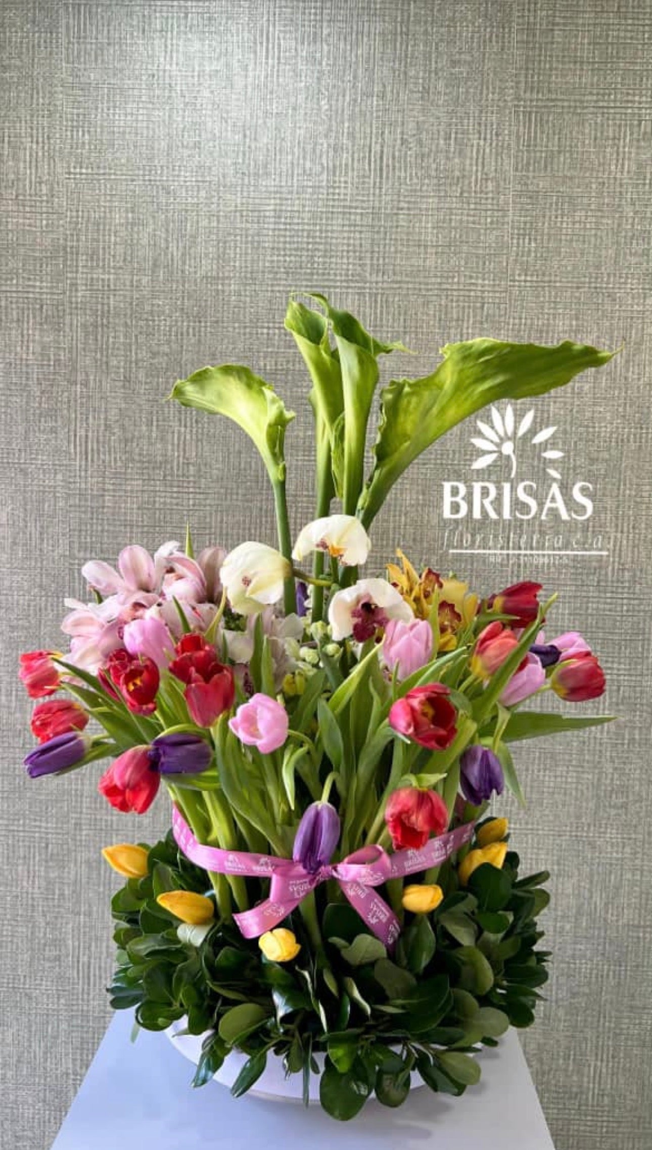 Arreglo floral envolvente