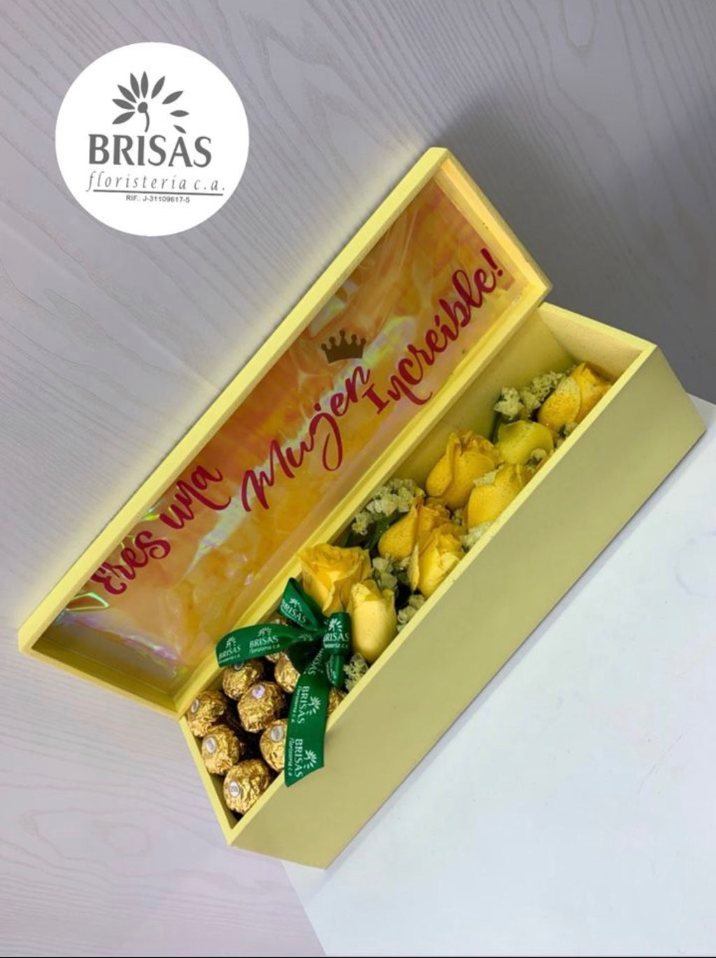 Box con rosas y ferreros